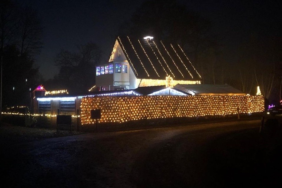 Das Kaunitzer Weihnachtshaus erstrahlt jährlich in mehreren Tausend LEDs