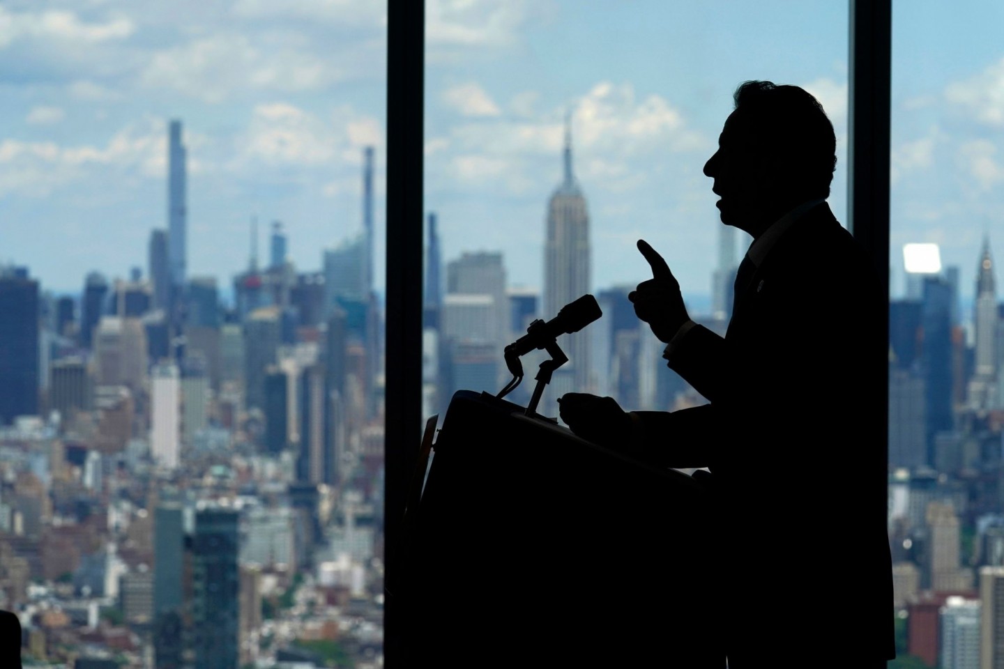 New Yorks Gouverneur Andrew Cuomo spricht über die Aufhebung der Corona-Einschränkungen.
