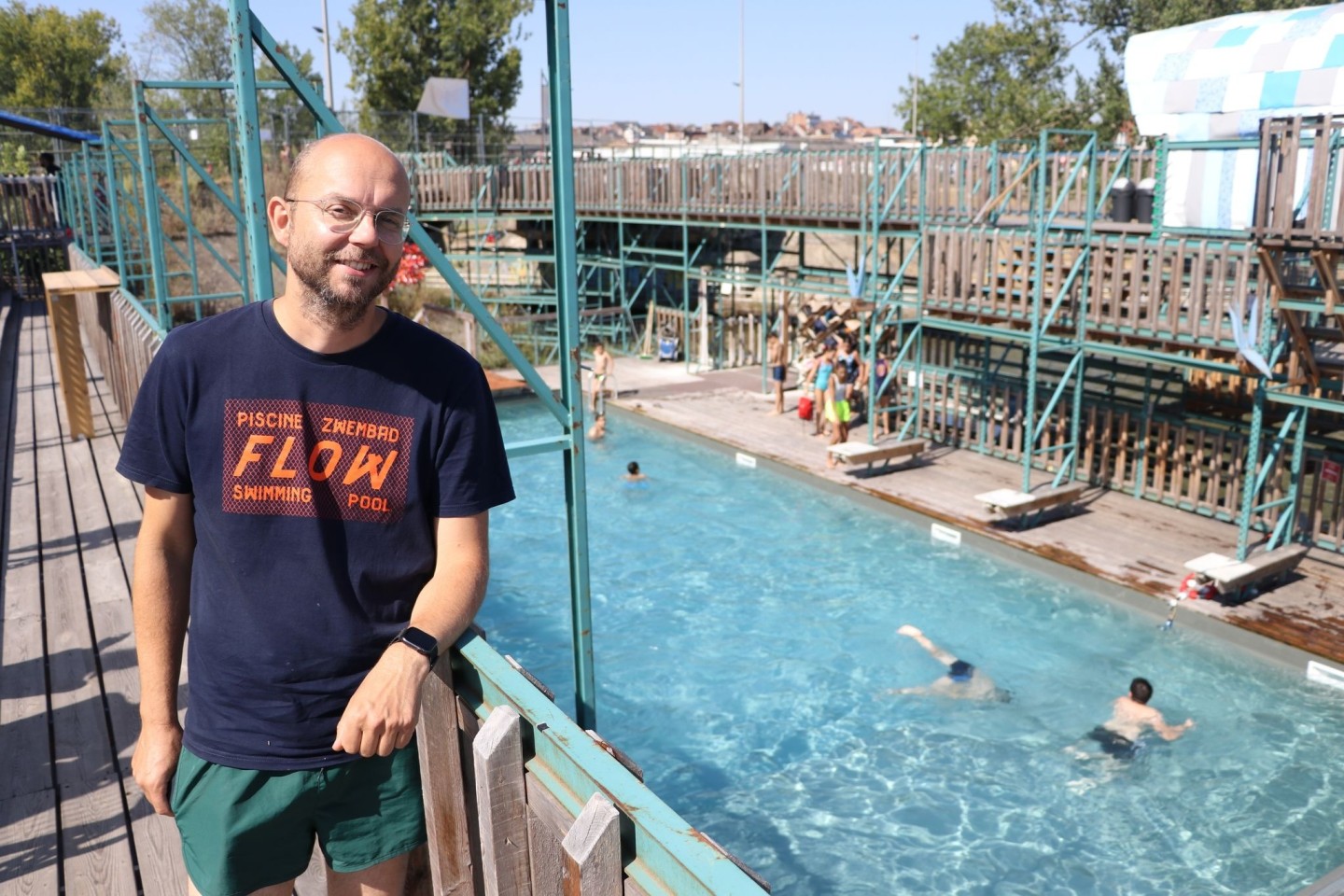 Paul Steinbrück vom Verein «Pool is cool», der das Freibad 