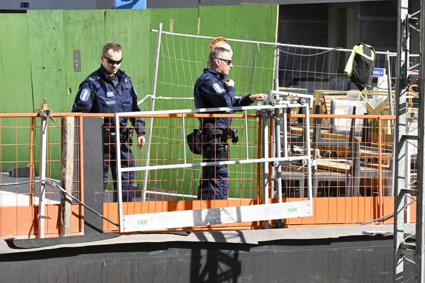 Die Polizei ermittelt nach dem Einsturz einer Fußgängerbrücke in Espoo.