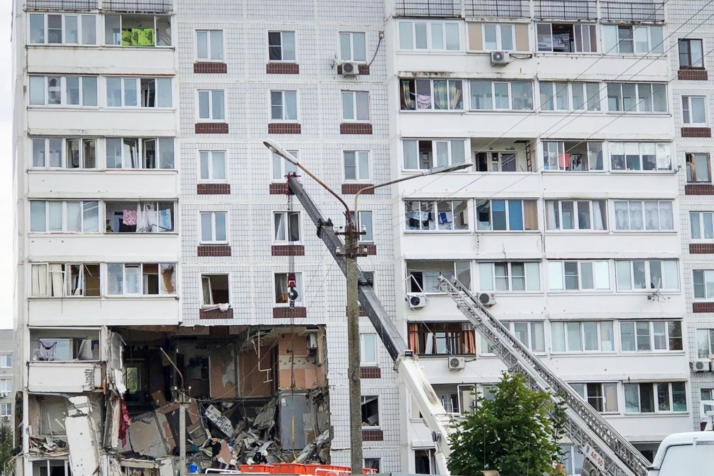 Rettungskräfte am Ort der Gasexplosion in Noginsk.