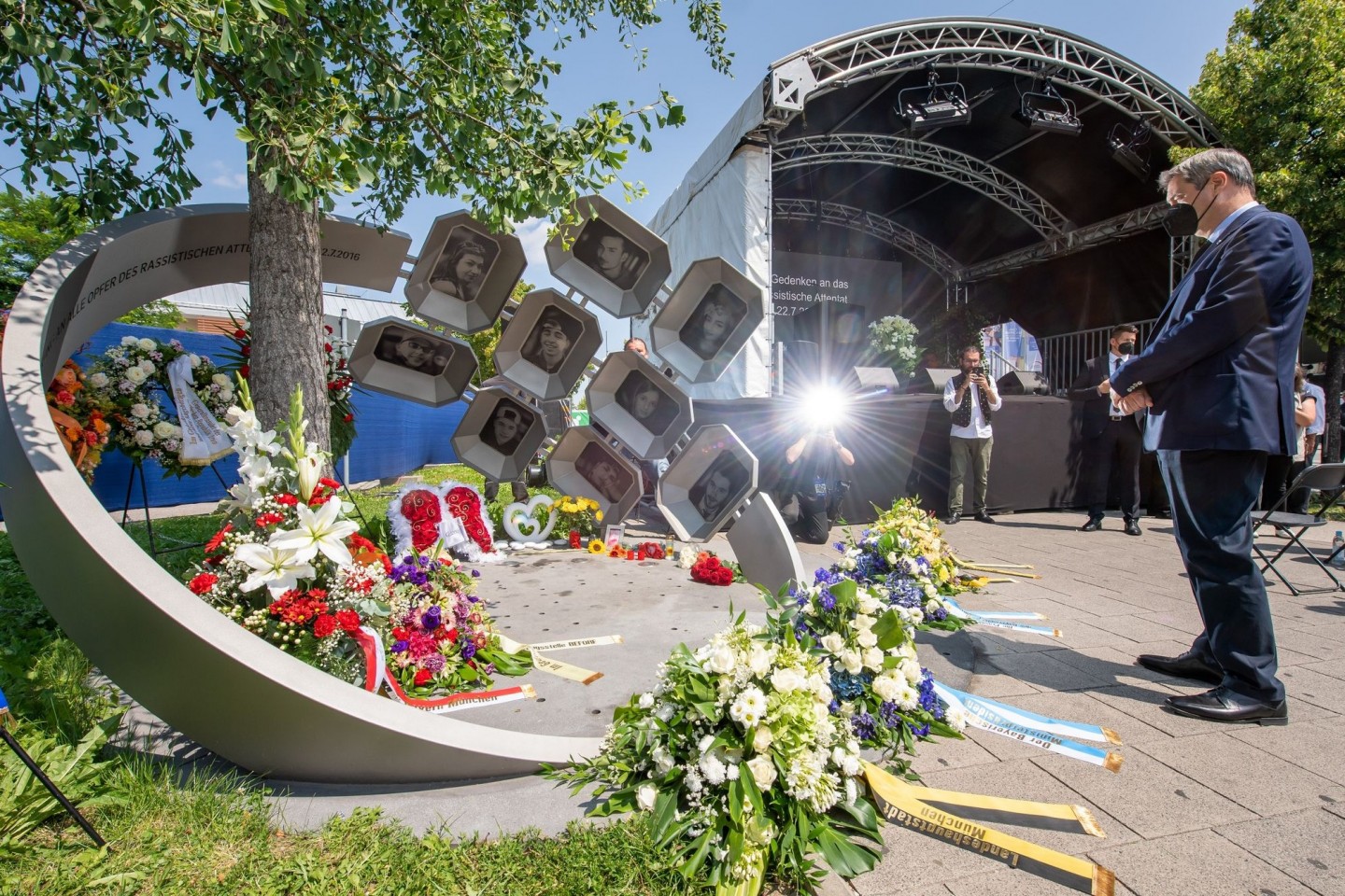 Markus Söder gedenkt der Opfer des Anschlags.