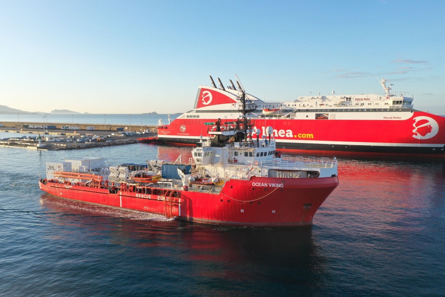 Das Seenotrettungsschiff «Ocean Viking» verlässt den Hafen von Marseille zu einer Rettungsmission im Mittelmeer.