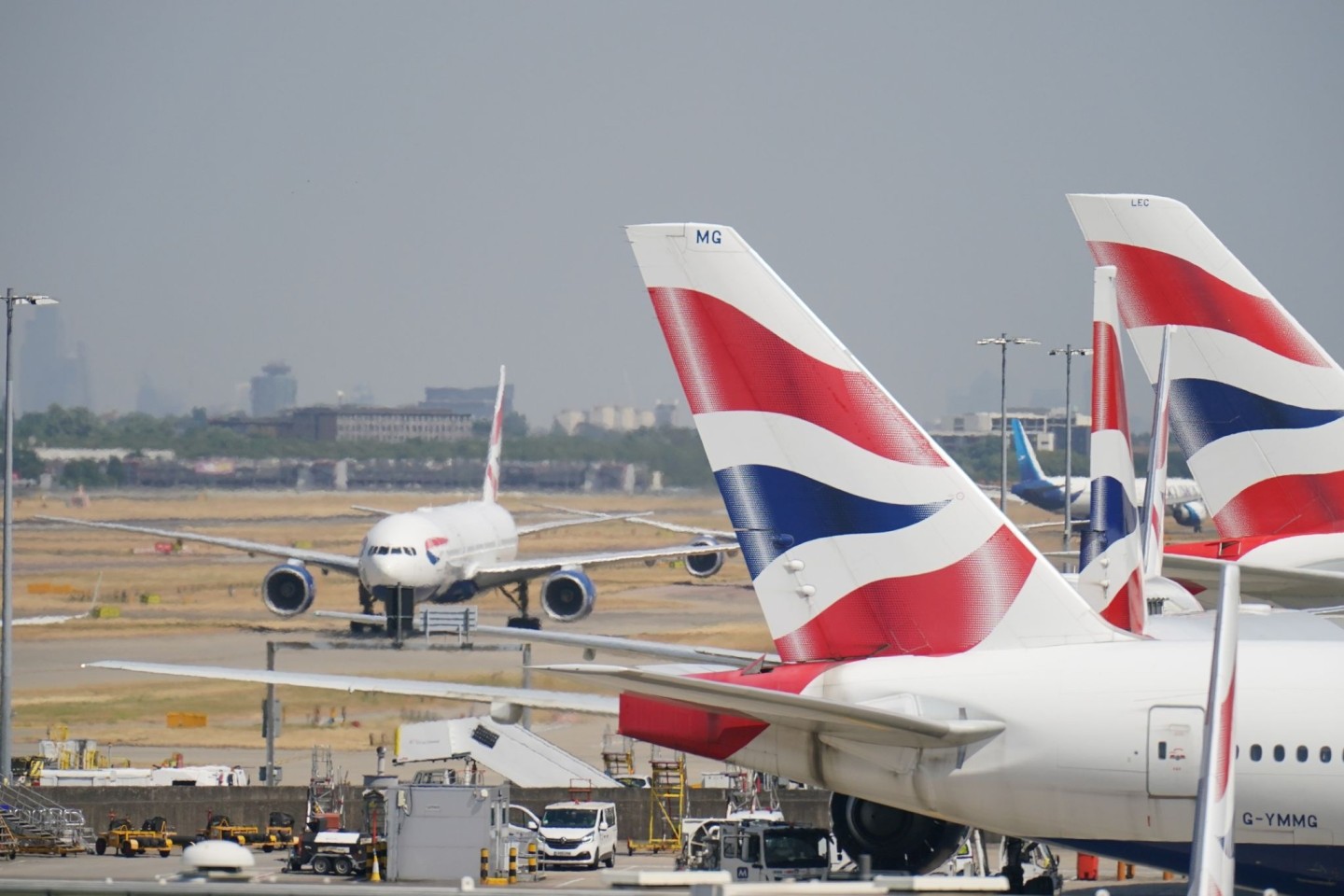 Der Flughafen Heathrow ist von technischen Problemen betroffen.
