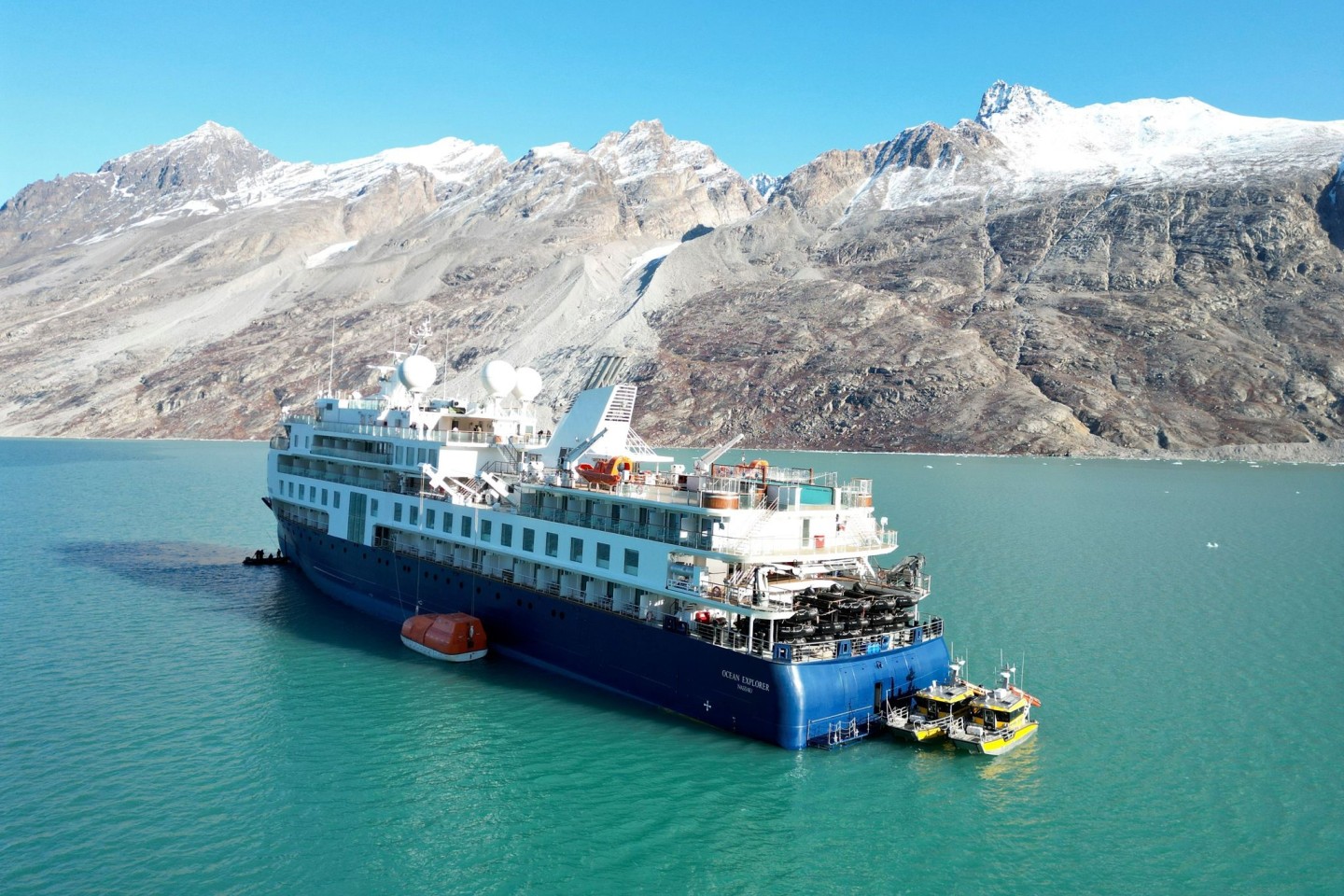 Das Kreuzfahrtschiff «Ocean Explorer» ist vor Grönland auf Grund gelaufen.