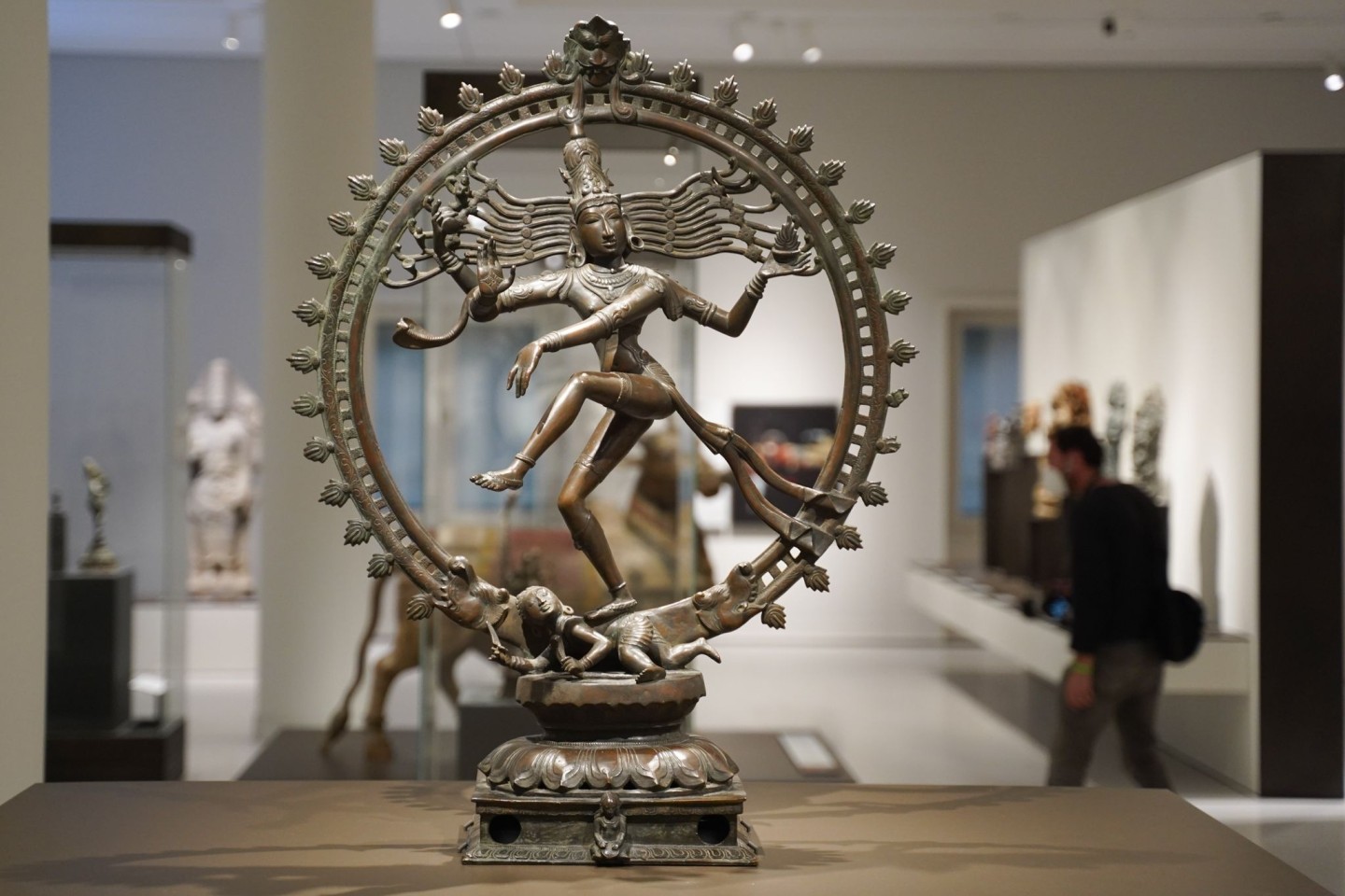 Eine Shiva aus Süd-Indien ist im Humboldt Forum ausgestellt. Schätze der Weltkulturen aus Afrika, Asien, Amerika und Ozeanien sind ab 23. September 2021 in der zweiten und dritten Etage de...