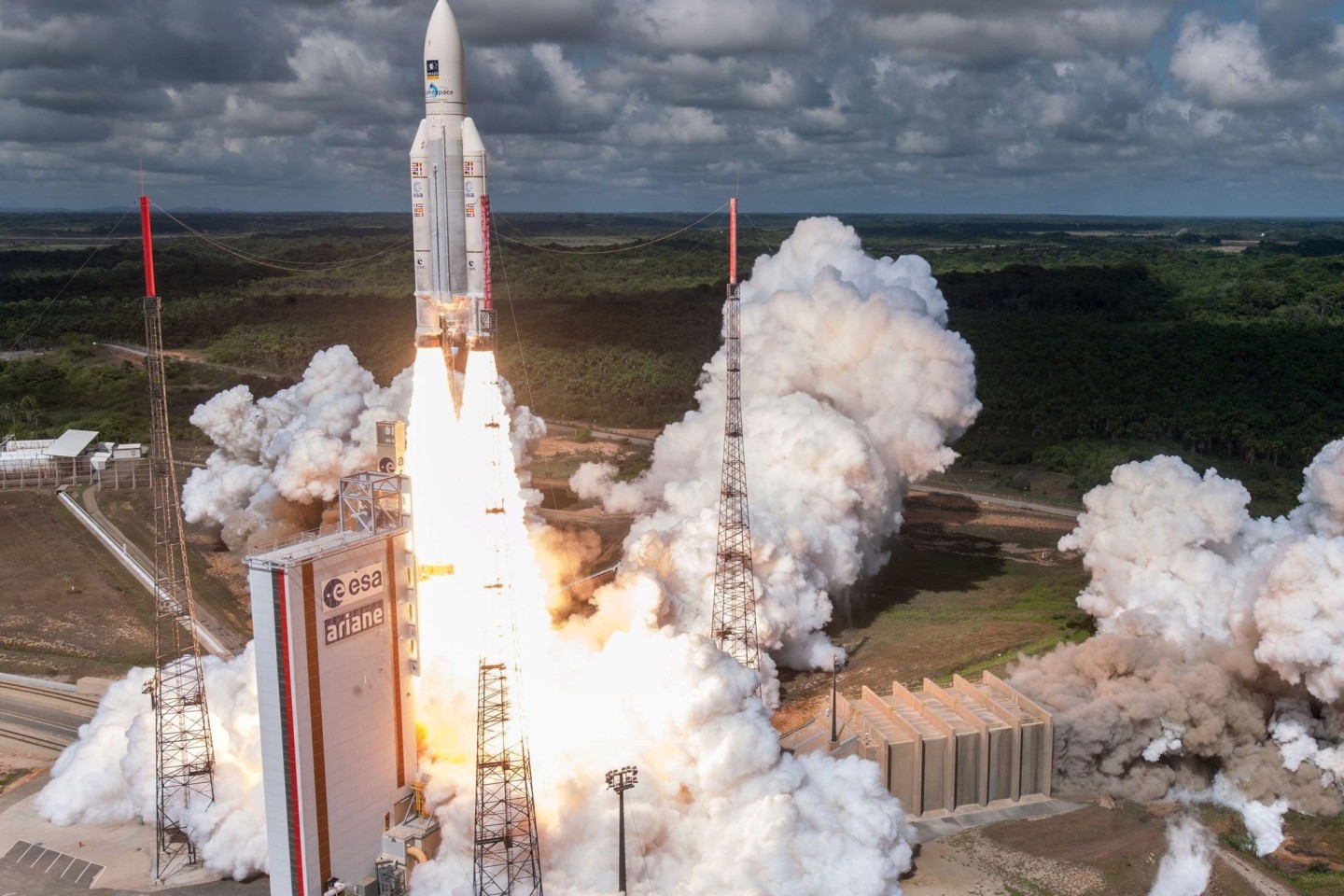 Ein Wissenschaftler soll Informationen über die Ariane-Raketen an den russischen Geheimdienst weitergegeben haben.