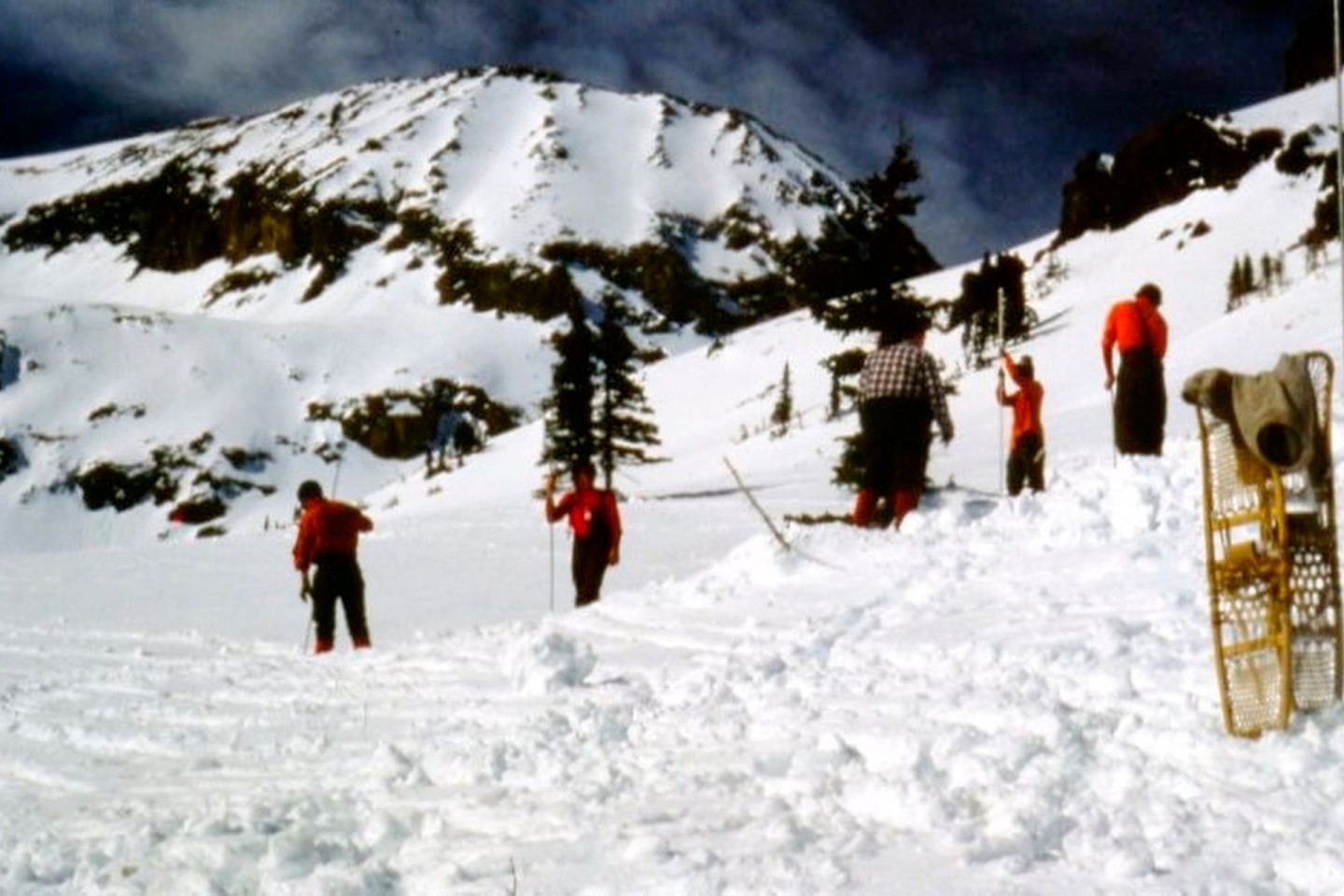 Eine Suchmannschaft ist im Einsatz im Rocky Mountain National Park.