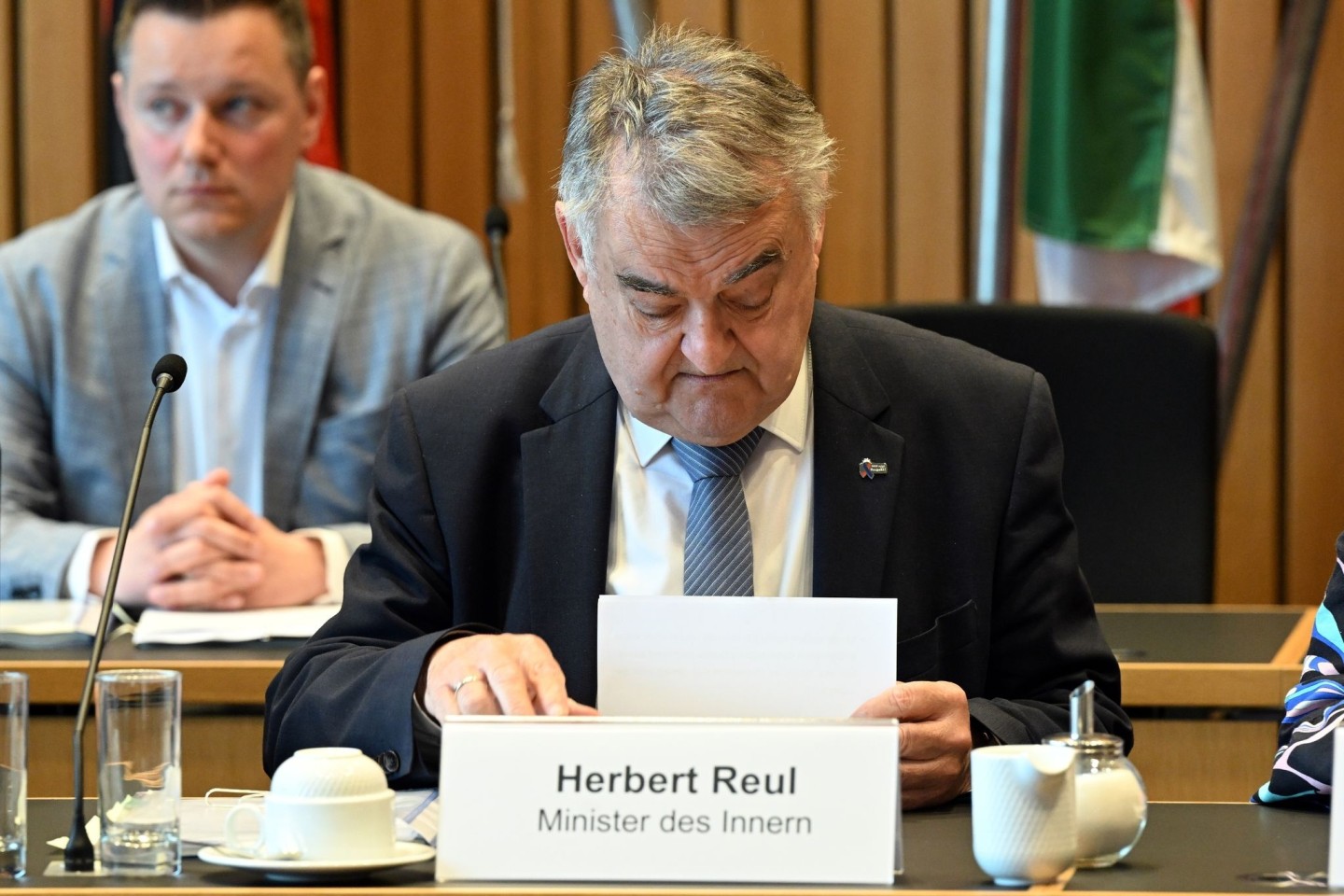 NRW-Innenminister Herbert Reul in der Sitzung des Innenausschusses in Düsseldorf.