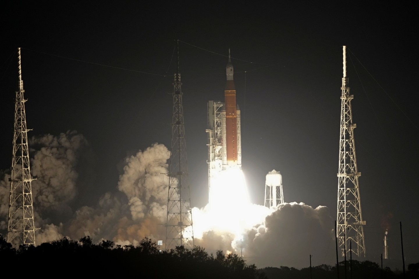 Start der Trägerrakete «SLS» bei der Mondmission «Artemis 1» Mitte November 2022.