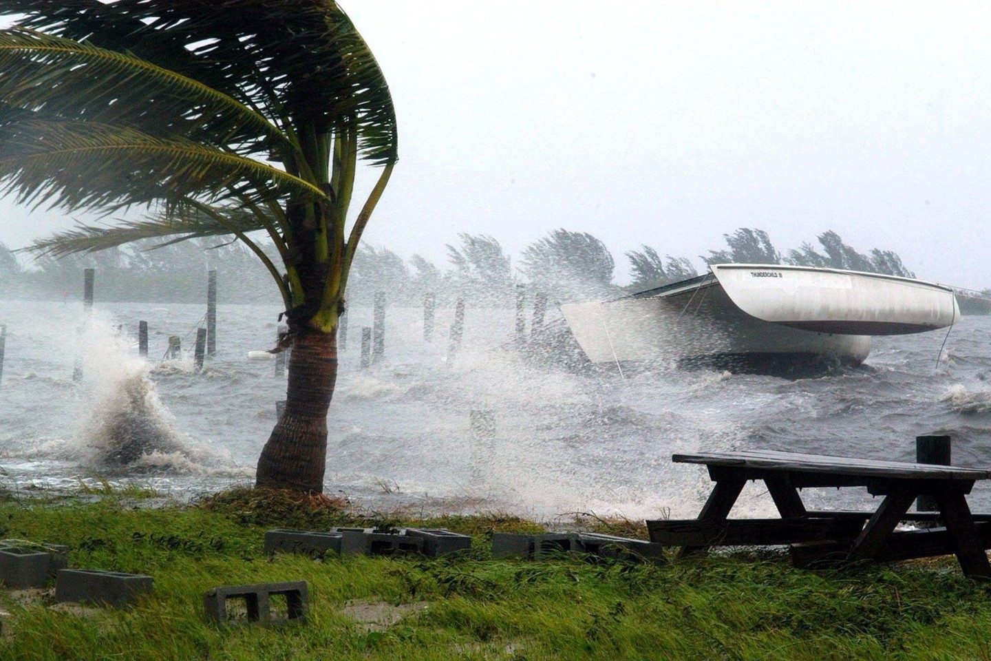 Hurrikans Frances trifft die Küste des US-Bundesstaats Florida am 05. September 2004.