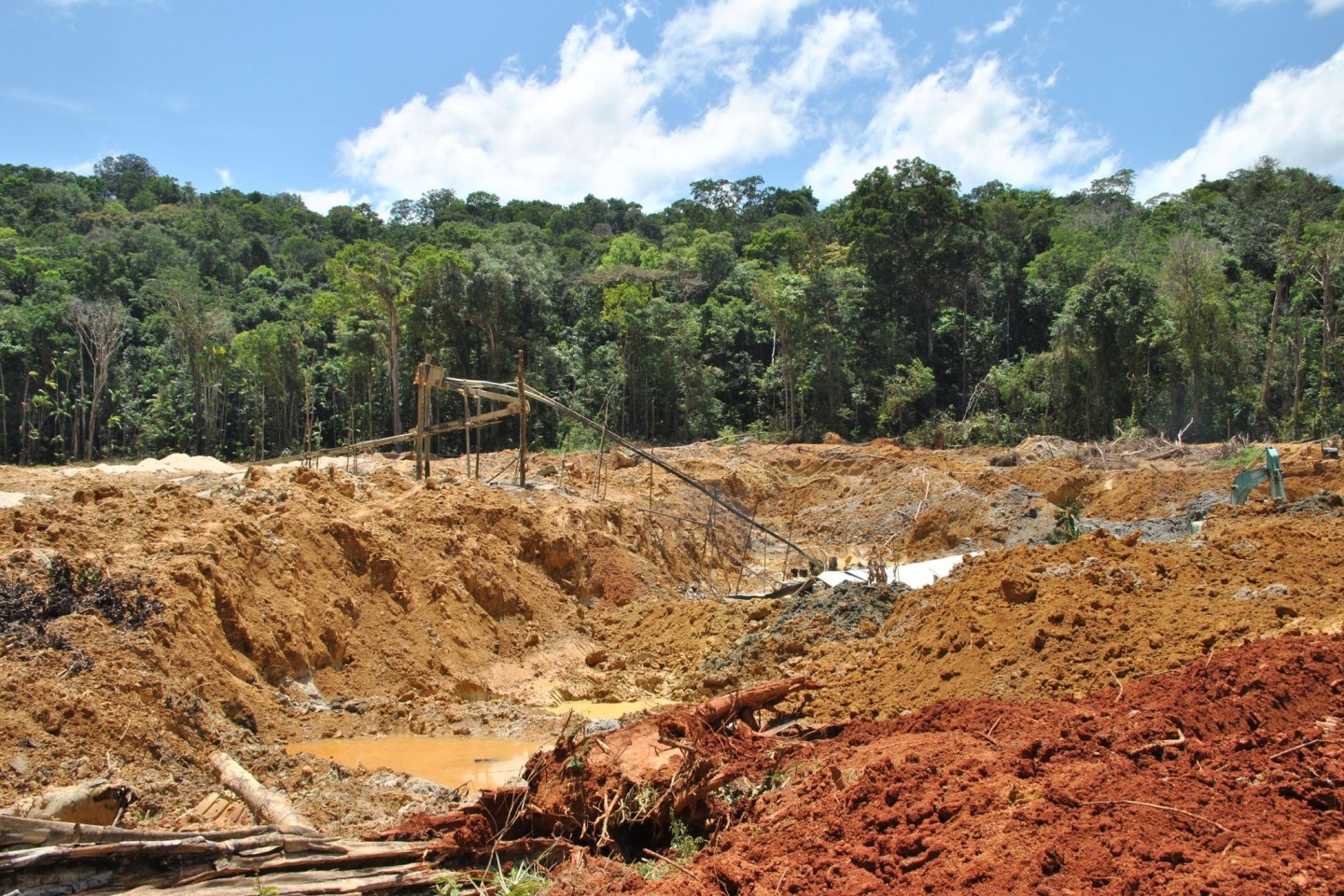 Eine Goldmine bei Antonino im Südosten Surinames.