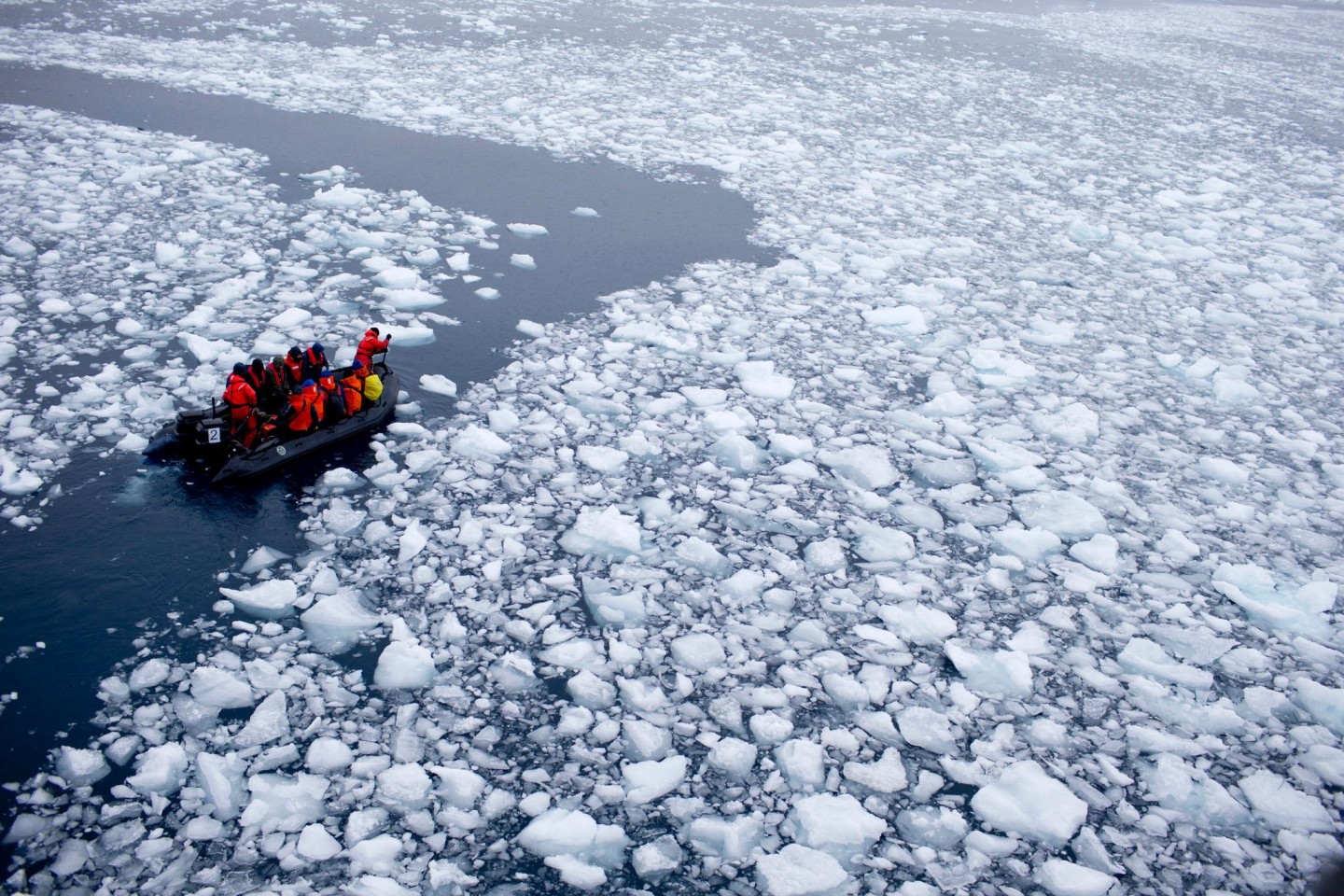Die Meereisausdehnung in der Antarktis dürfte US-Behörden zufolge in diesem Jahr einen negativen Rekordwert erreichen.