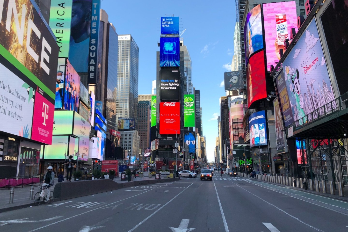 Der Time Square an der Kreuzung Broadway und Seventh Avenue: Wer wohnt da eigentlich?